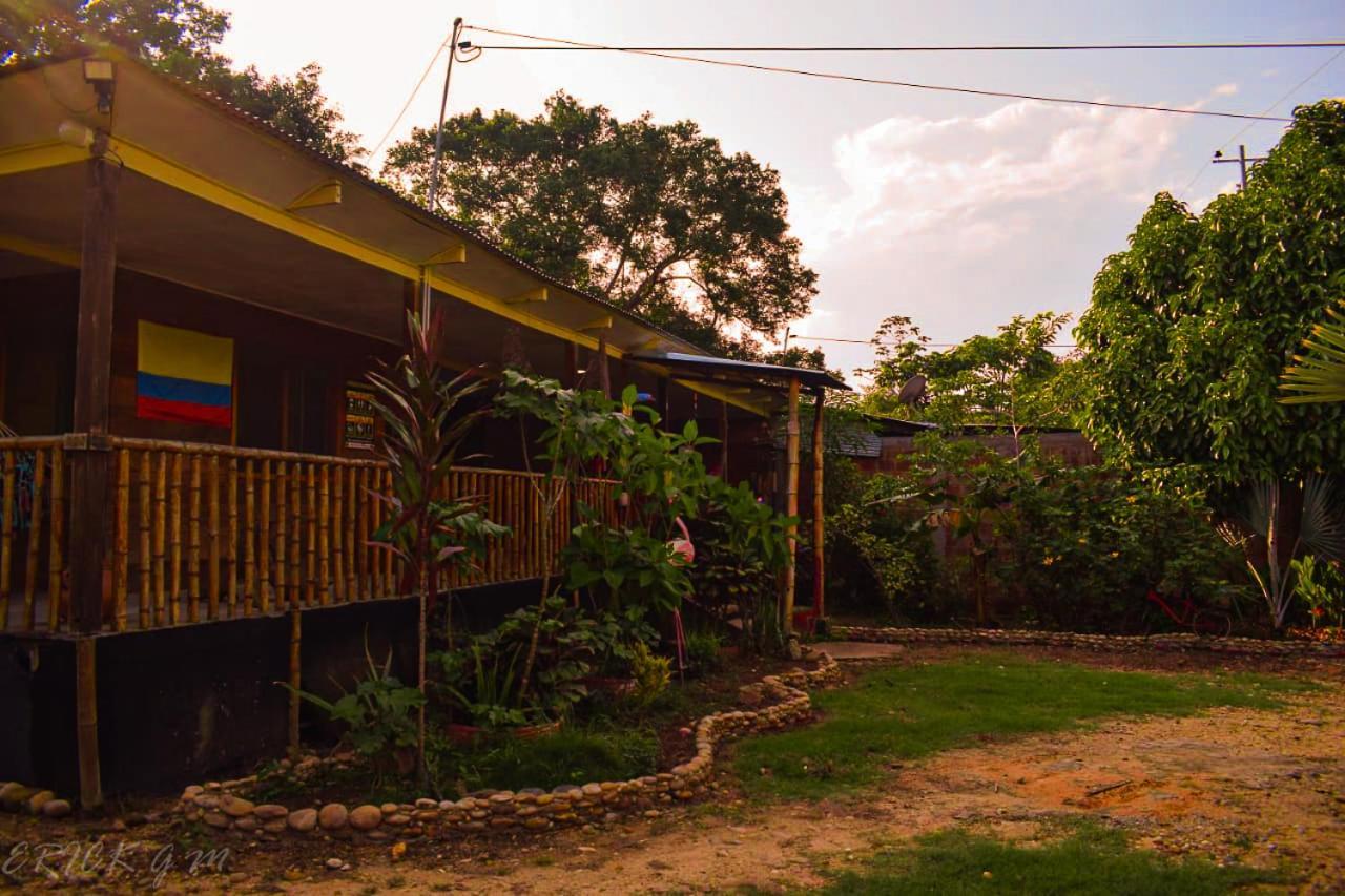 Hostal Cano Nevera Ла-Макарена Экстерьер фото