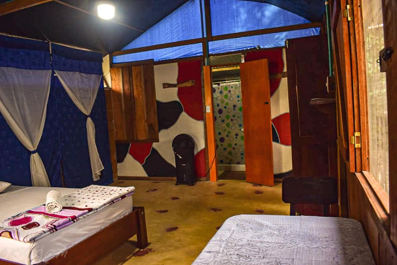 Hostal Cano Nevera Ла-Макарена Экстерьер фото